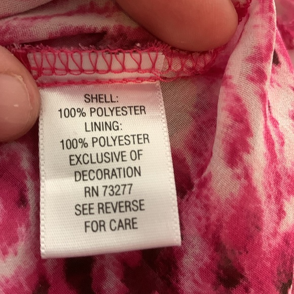 NWOT. Woman’s sheer top with cocoon style fit and elastic cuffed sleeves. - Picture 9 of 10